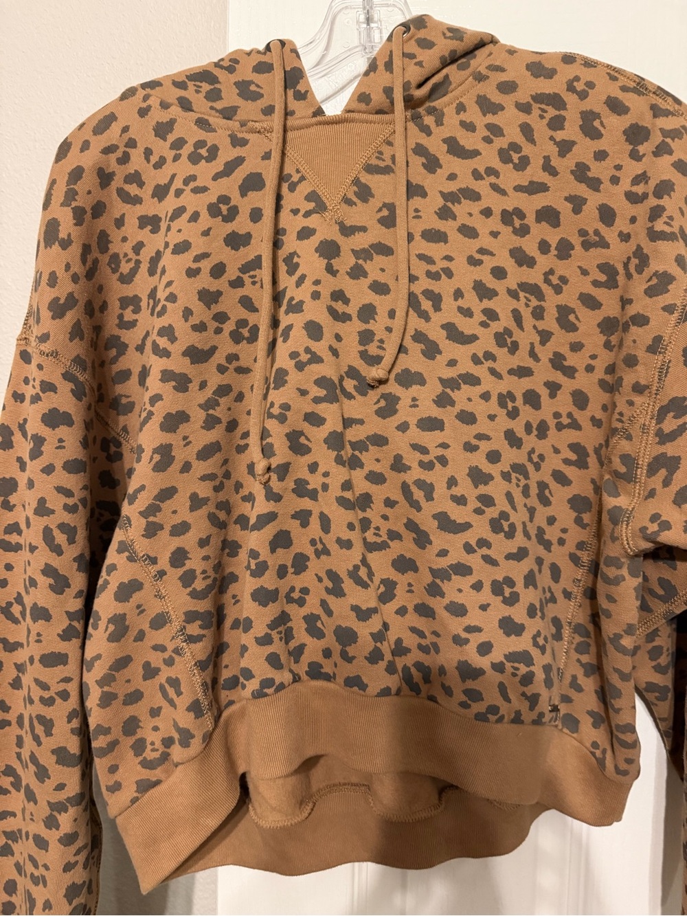 Abercrombie crop Leopard Print Brown Hoodie Sweatshirt - Women small